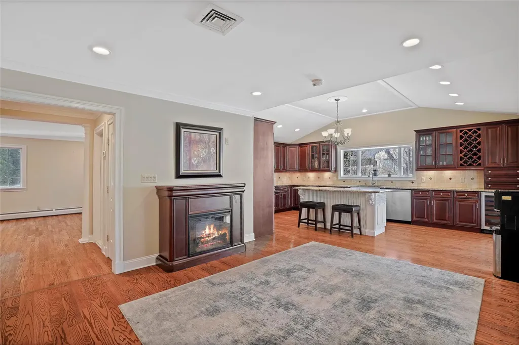 86 Heatherdell Road Ardsley NY 10502