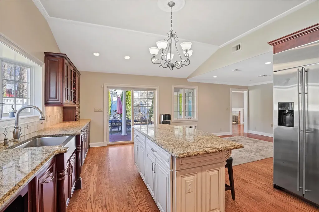 86 Heatherdell Road Ardsley NY 10502