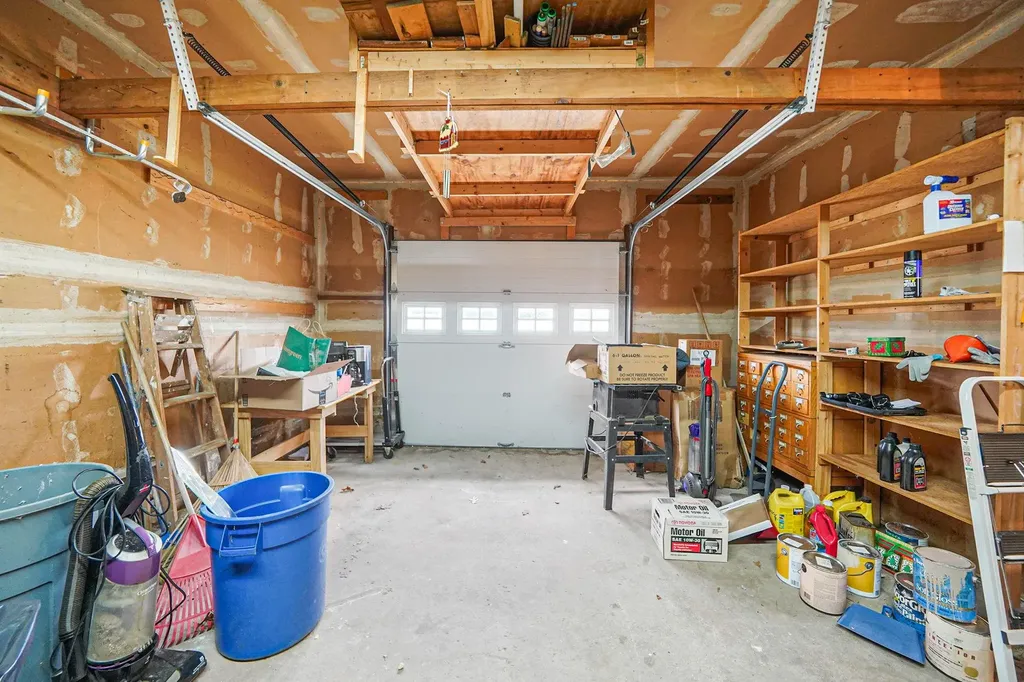 102 Hillside Road Deer Park NY 11729
