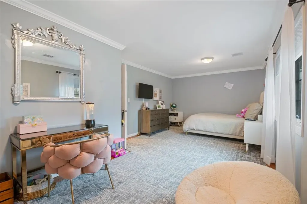 24 Pimlico Drive Commack NY 11725