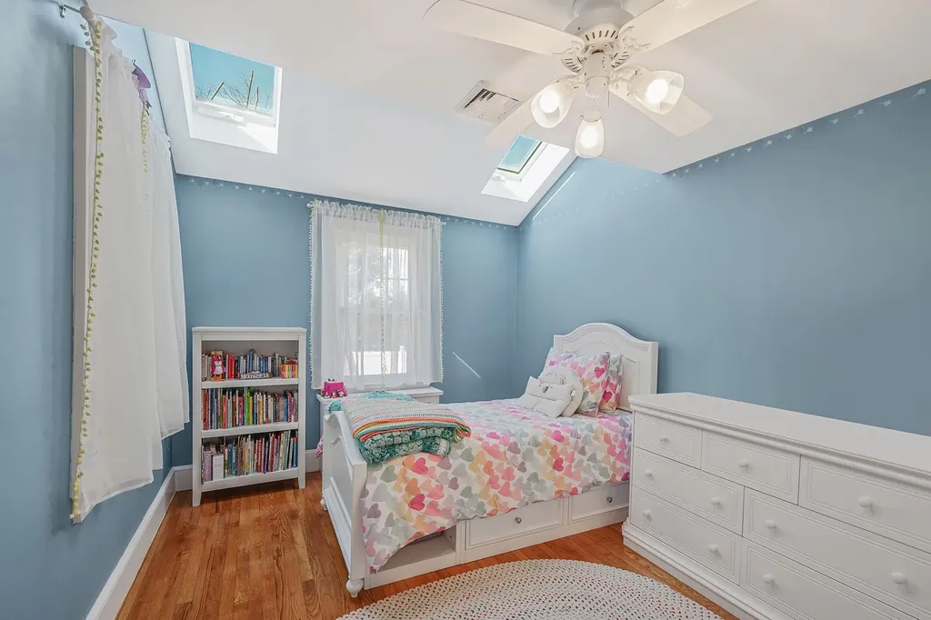30 Hope Street West Babylon NY 11704