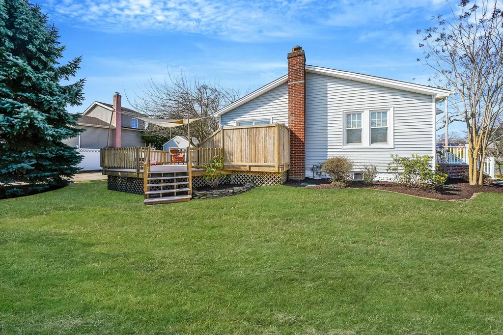 30 Hope Street West Babylon NY 11704