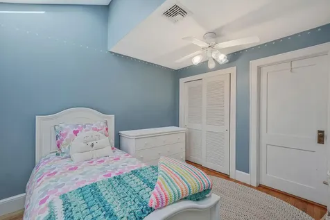 30 Hope Street West Babylon NY 11704