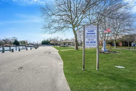 30 Hope Street West Babylon NY 11704