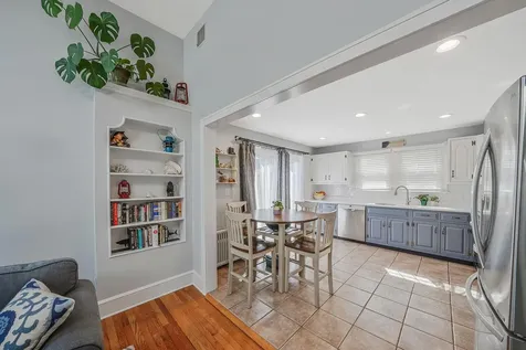 30 Hope Street West Babylon NY 11704