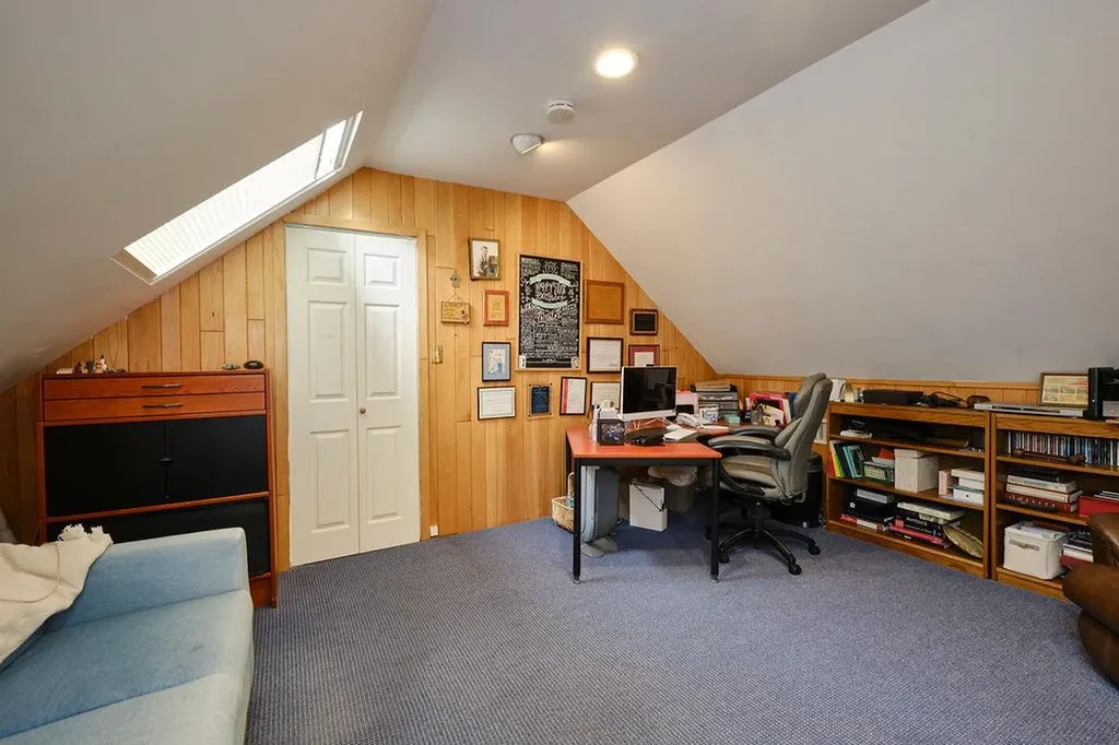 28 Rose Avenue Great Neck NY 11021