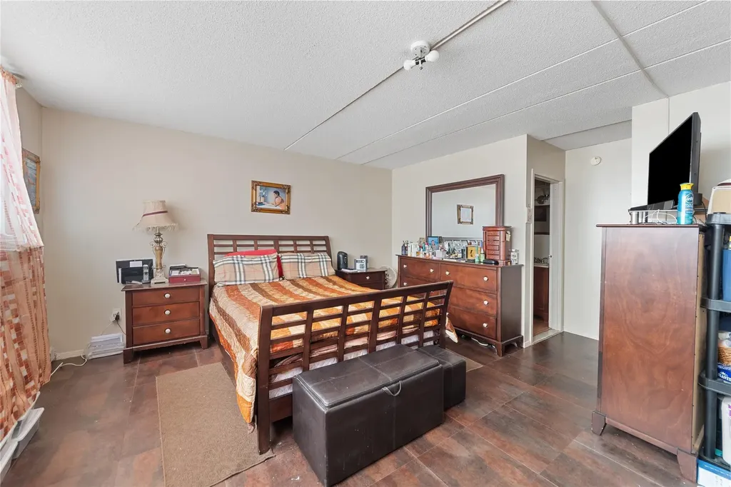 132 Sunset Boulevard Bronx NY 10473