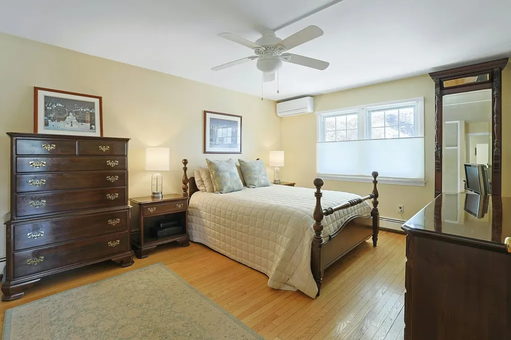 24 Burnsdale Avenue Valhalla NY 10595
