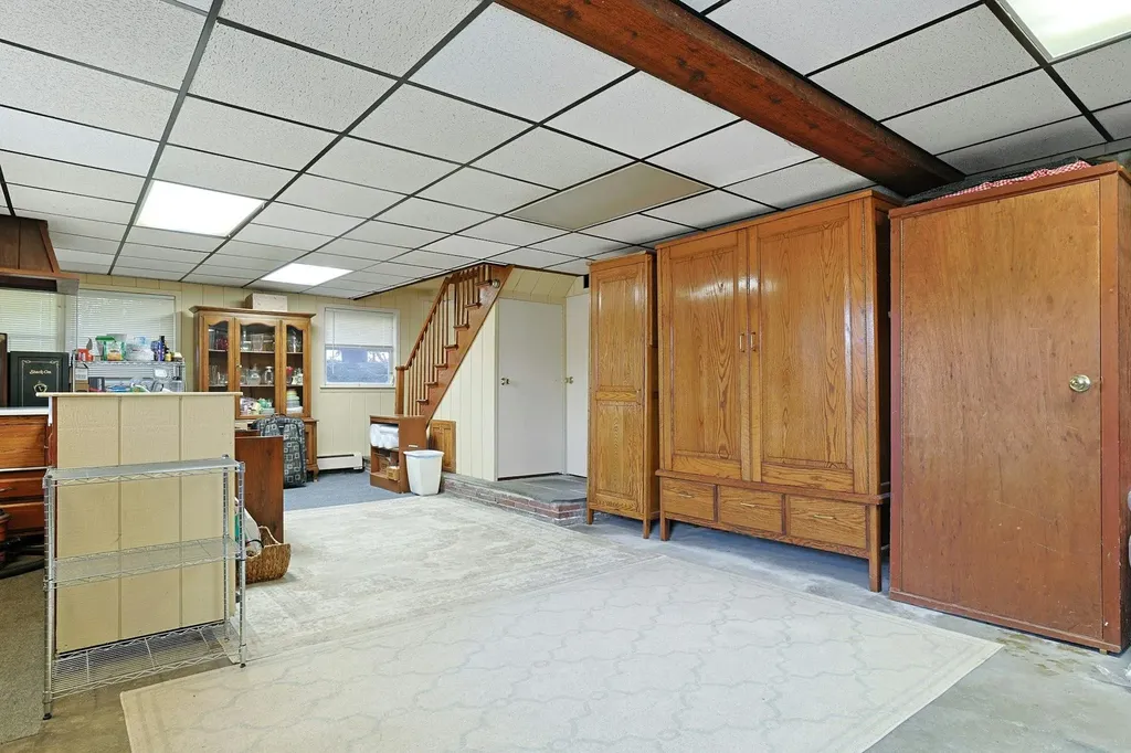 24 Burnsdale Avenue Valhalla NY 10595