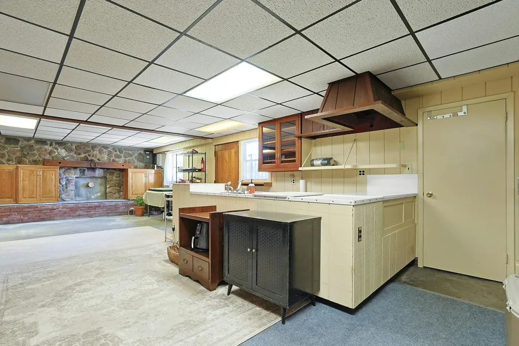 24 Burnsdale Avenue Valhalla NY 10595