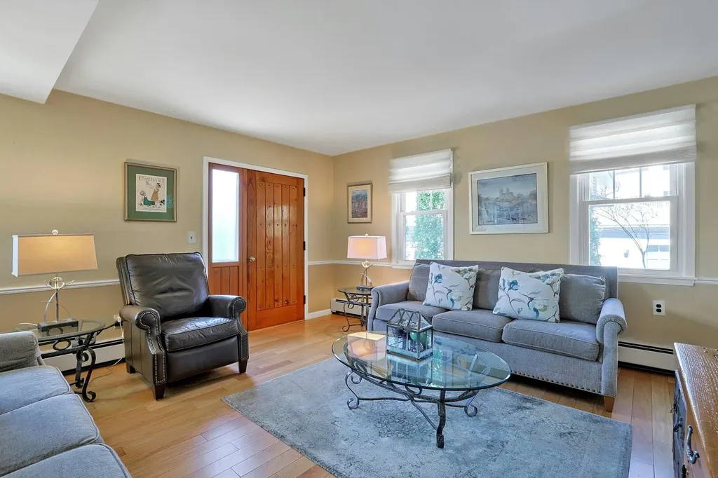 24 Burnsdale Avenue Valhalla NY 10595