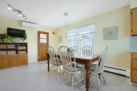 24 Burnsdale Avenue Valhalla NY 10595