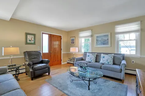 24 Burnsdale Avenue Valhalla NY 10595