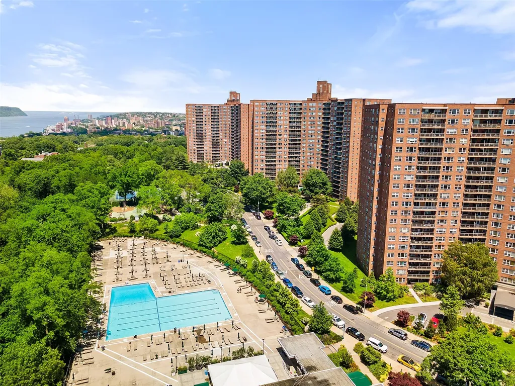 5700 Arlington Avenue Bronx NY 10471