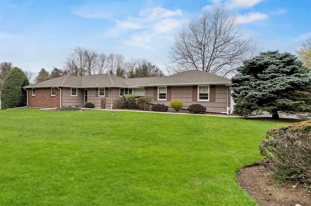 21 Westview Road Spring Valley NY 10977