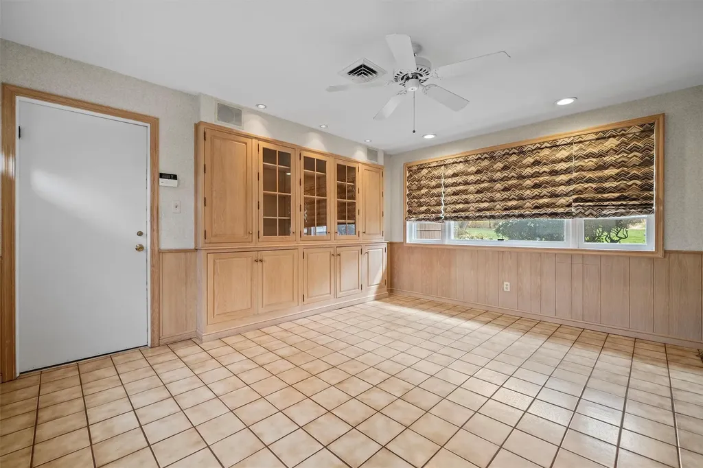 21 Westview Road Spring Valley NY 10977