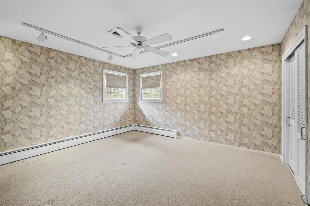 21 Westview Road Spring Valley NY 10977