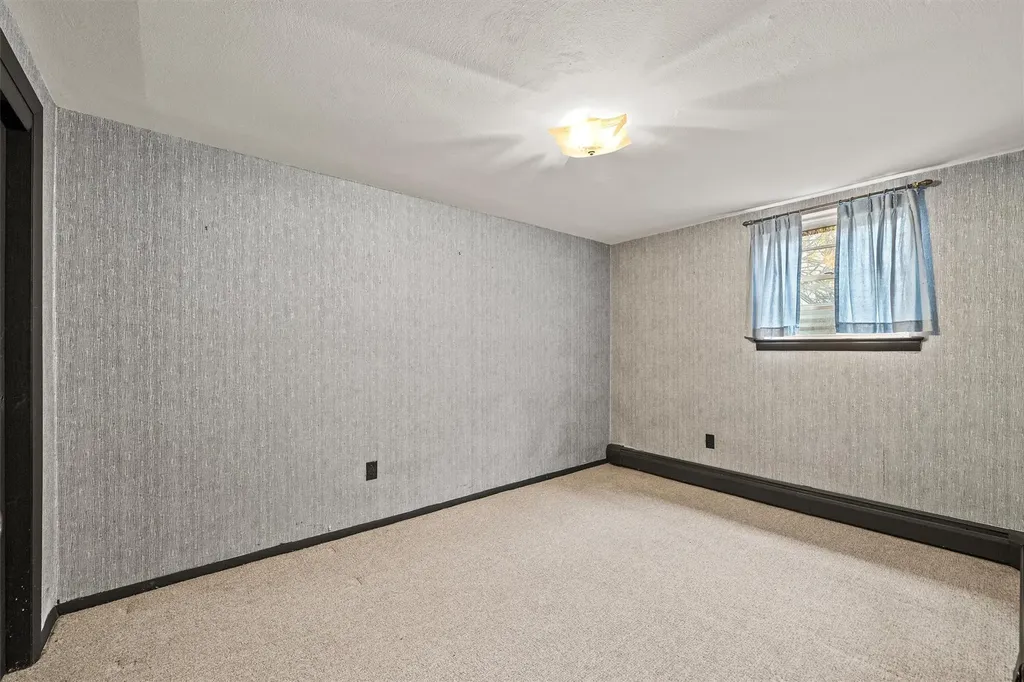 21 Westview Road Spring Valley NY 10977