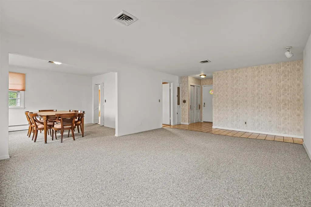21 Westview Road Spring Valley NY 10977