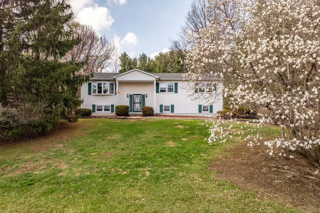 10 Longview Lane Middletown NY 10941