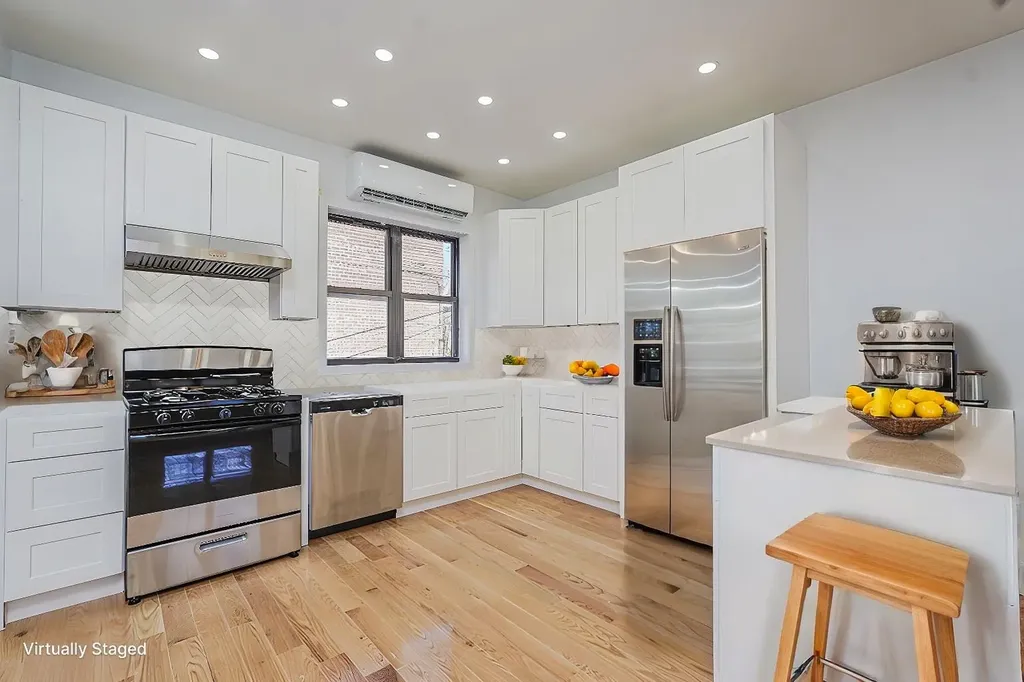531 E 55th Street Brooklyn NY 11203