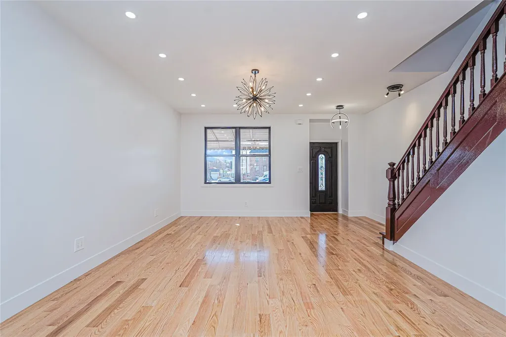531 E 55th Street Brooklyn NY 11203