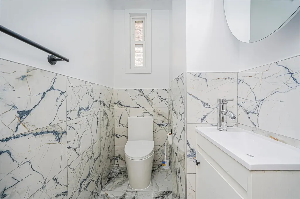 531 E 55th Street Brooklyn NY 11203