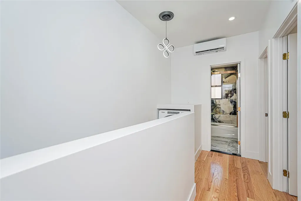 531 E 55th Street Brooklyn NY 11203