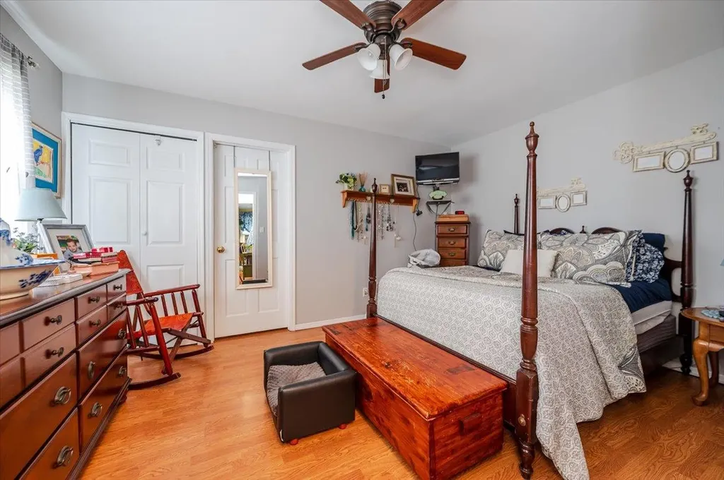 136 Monell Avenue Islip NY 11751