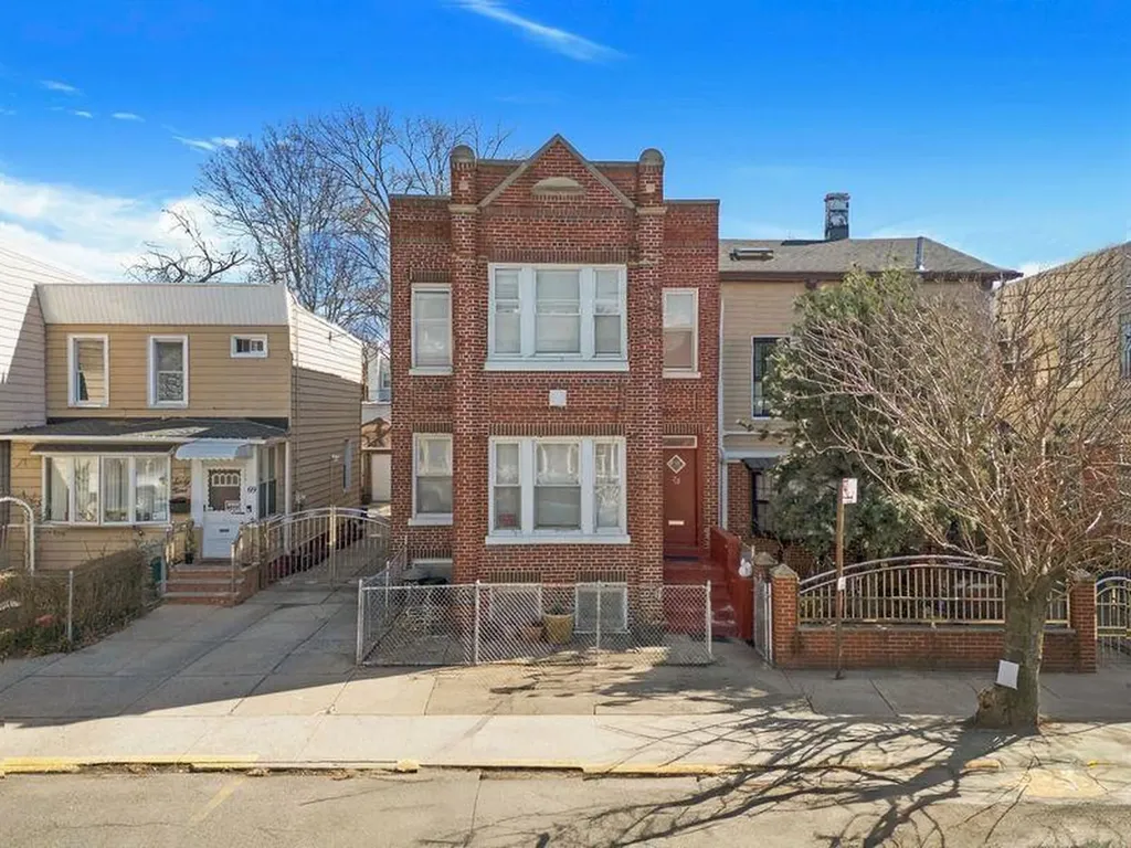 75 Autumn Avenue Brooklyn NY 11208