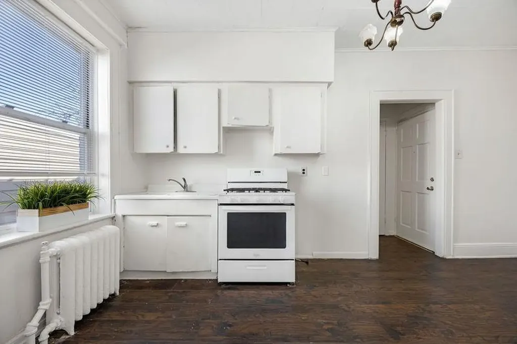 75 Autumn Avenue Brooklyn NY 11208
