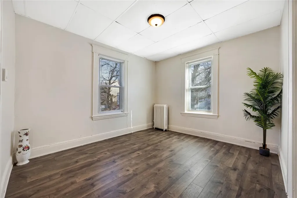 75 Autumn Avenue Brooklyn NY 11208