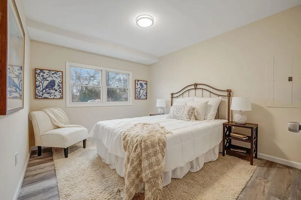 17 20th Avenue Bay Shore NY 11706