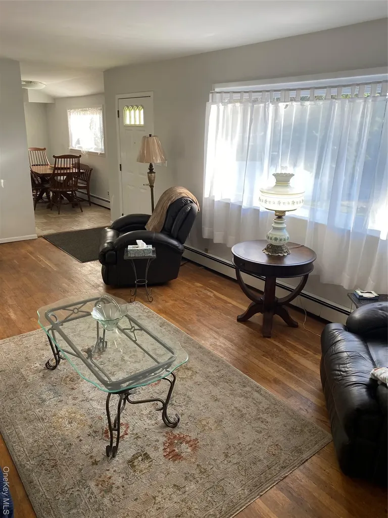 433 Browns Road Nesconset NY 11767