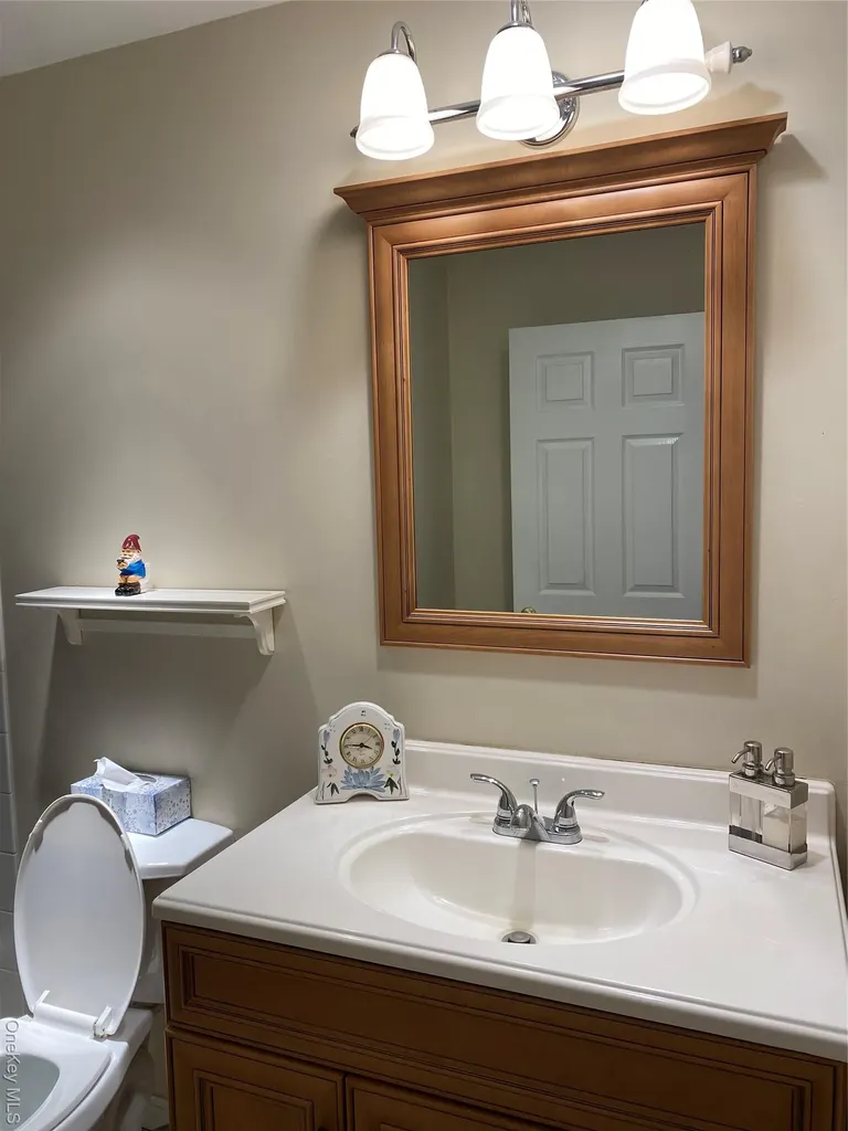 433 Browns Road Nesconset NY 11767