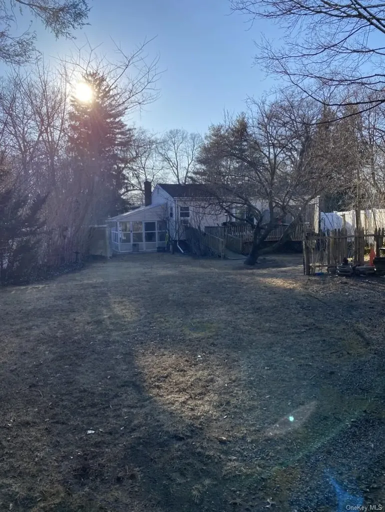 433 Browns Road Nesconset NY 11767