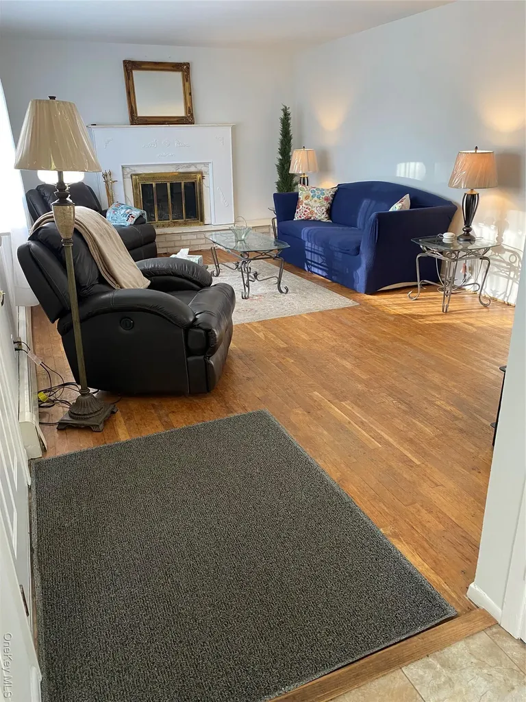 433 Browns Road Nesconset NY 11767