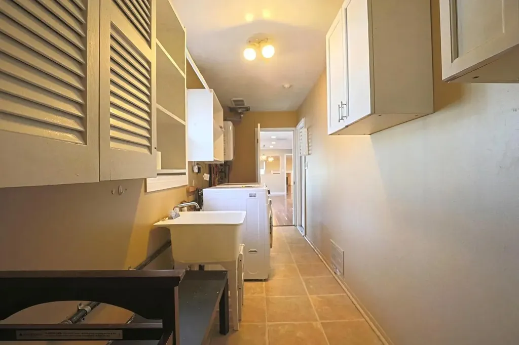 57 Sycamore Circle Stony Brook NY 11790