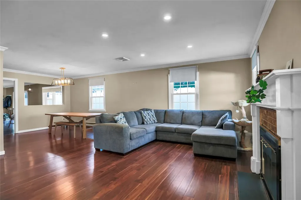 57 Sycamore Circle Stony Brook NY 11790