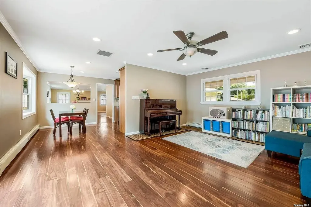 57 Sycamore Circle Stony Brook NY 11790
