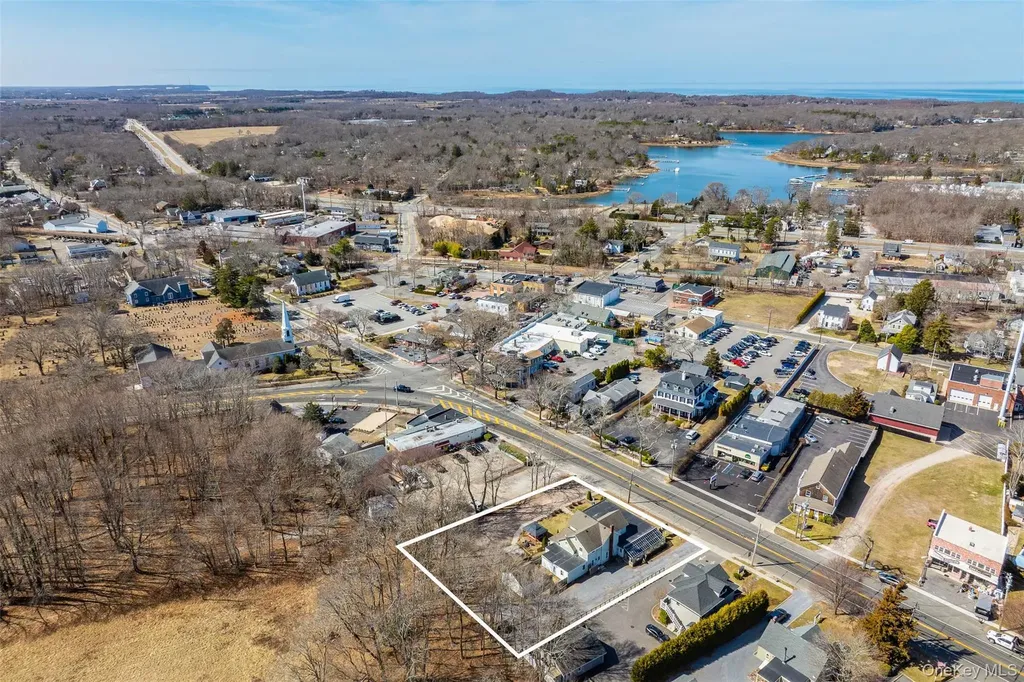 13100 Main Road Mattituck NY 11952
