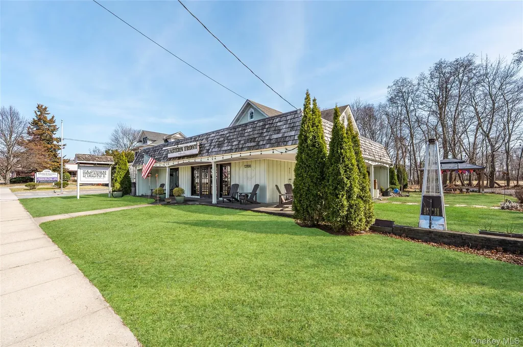 13100 Main Road Mattituck NY 11952