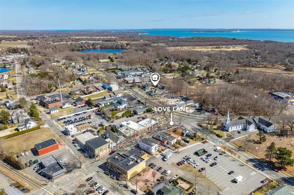 13100 Main Road Mattituck NY 11952
