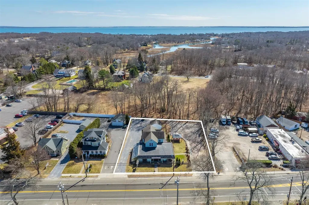 13100 Main Road Mattituck NY 11952