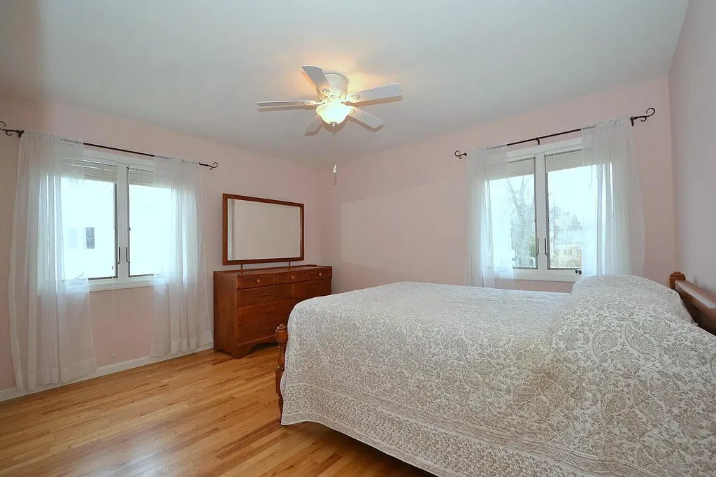 10 Bea Avenue Ronkonkoma NY 11779