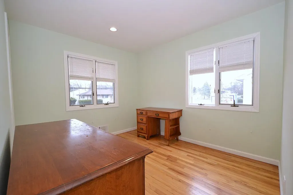 10 Bea Avenue Ronkonkoma NY 11779