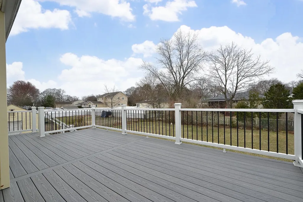 10 Bea Avenue Ronkonkoma NY 11779