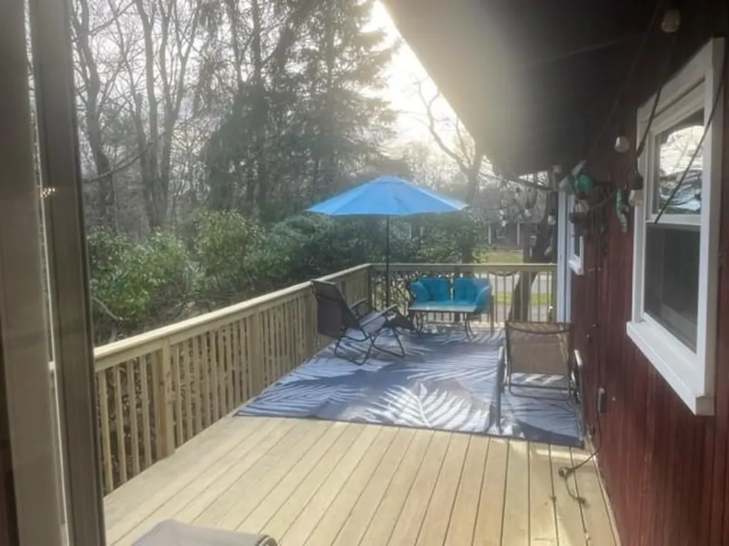 5 Robin Lane West Nyack NY 10994