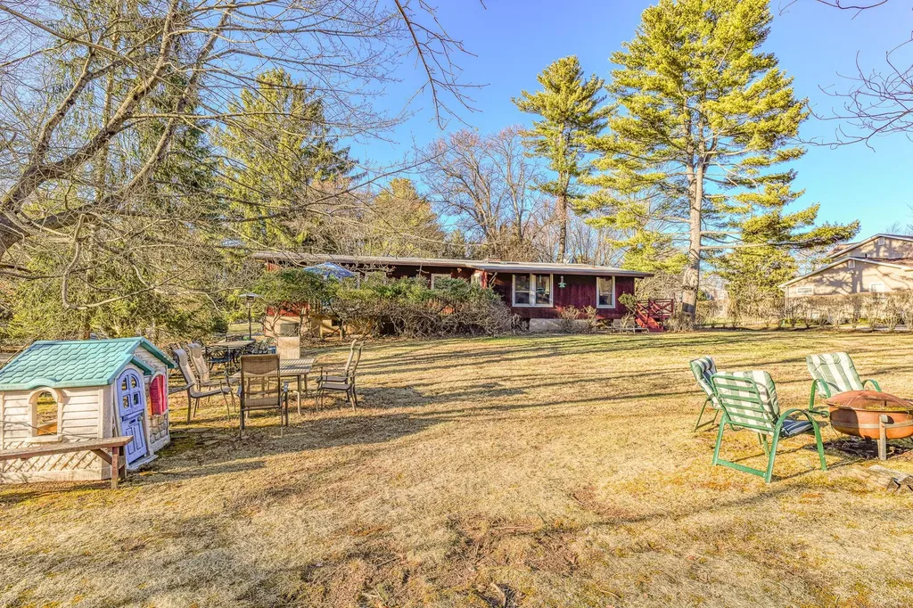 5 Robin Lane West Nyack NY 10994