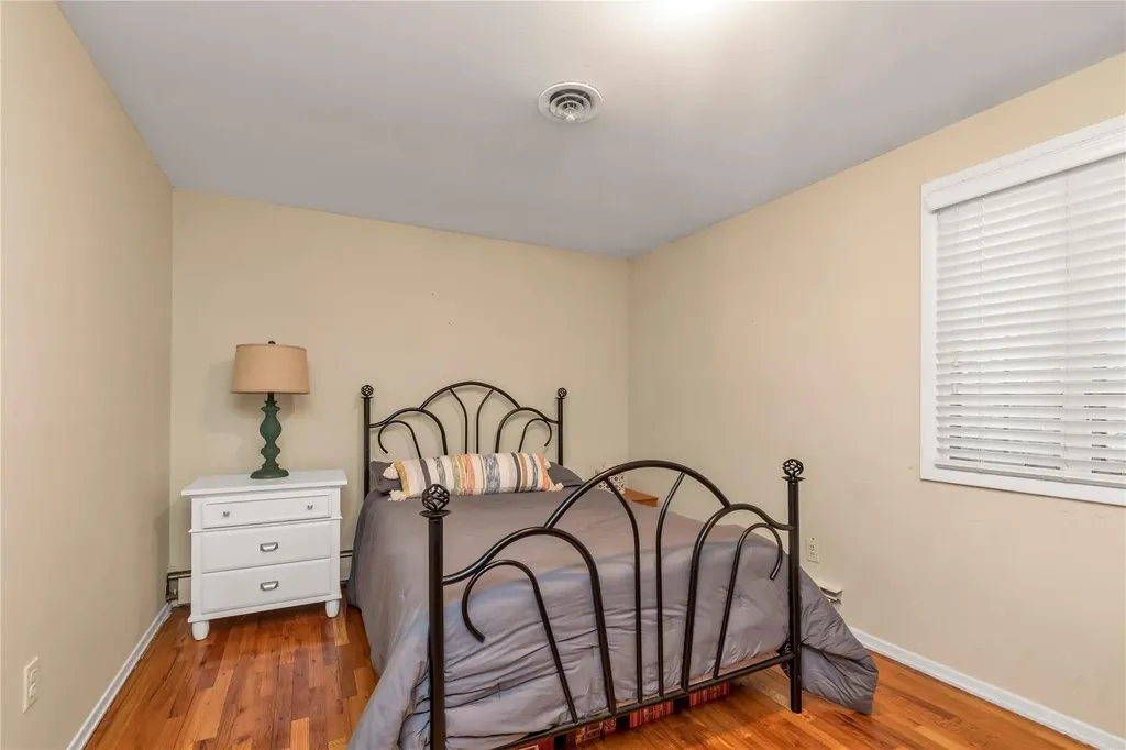 355 Divot Road Oceanside NY 11572